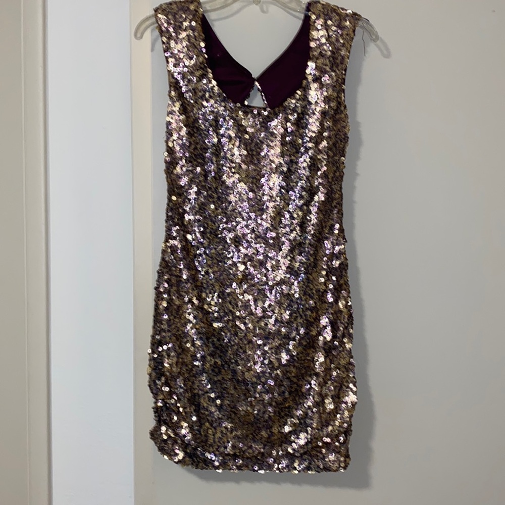 Aqua Dresses - Bloomingdale’s gold & purple sequins mini dress - size 2